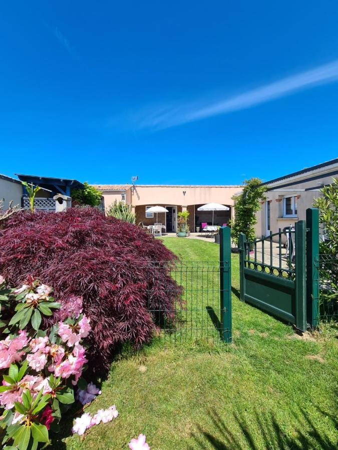 Studio Le Pavachon, Piscine Familiale Chauffee - A 3 Min Du Puy Du Fou Les Epesses Exterior photo