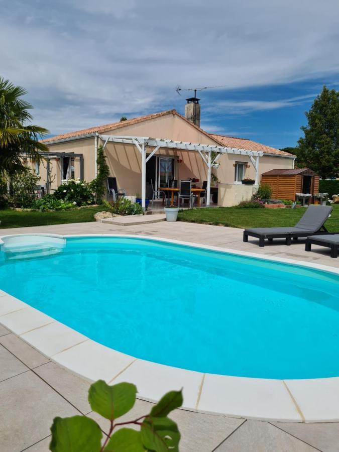 Studio Le Pavachon, Piscine Familiale Chauffee - A 3 Min Du Puy Du Fou Les Epesses Exterior photo